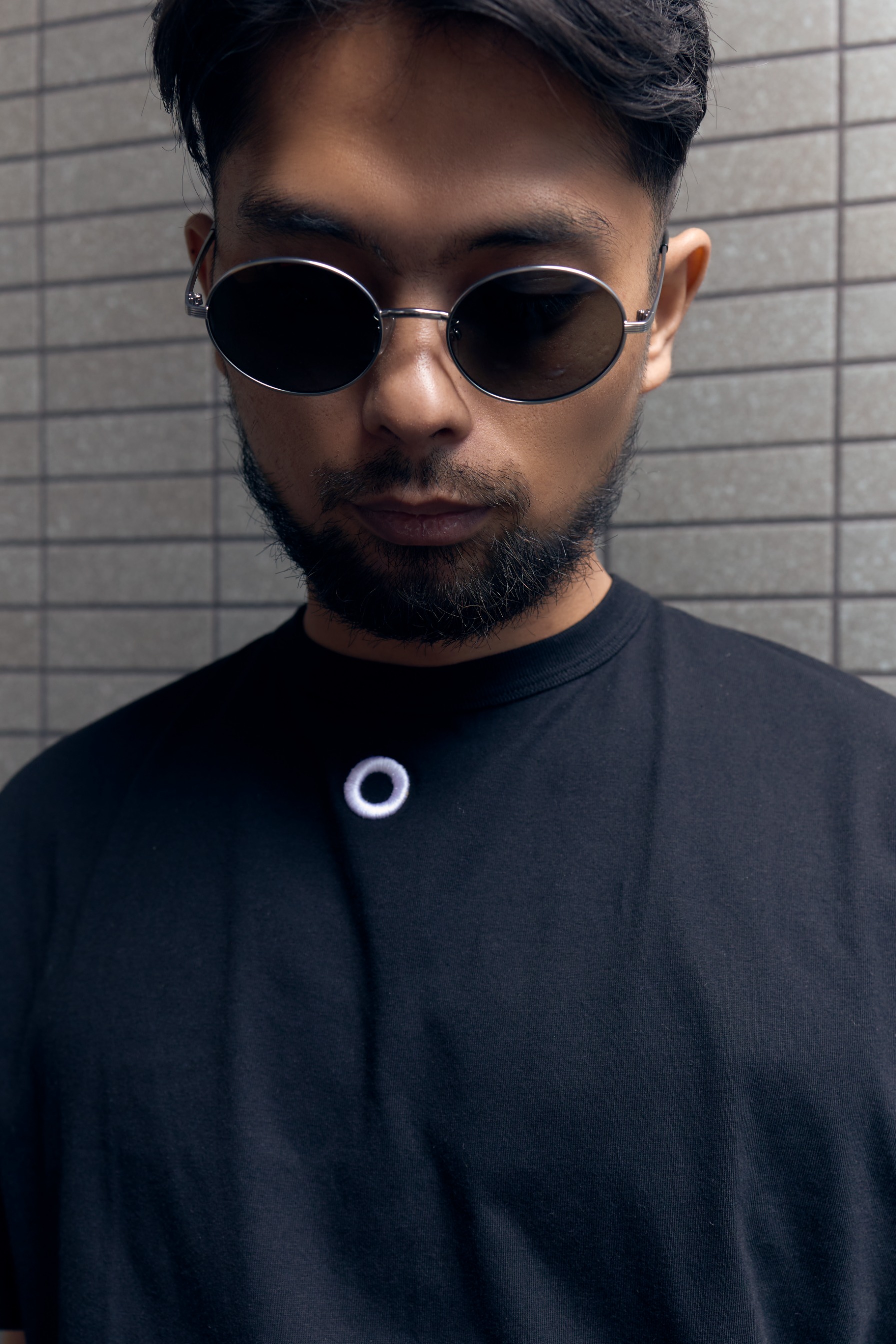 Othman - Circle Black Basic Tee