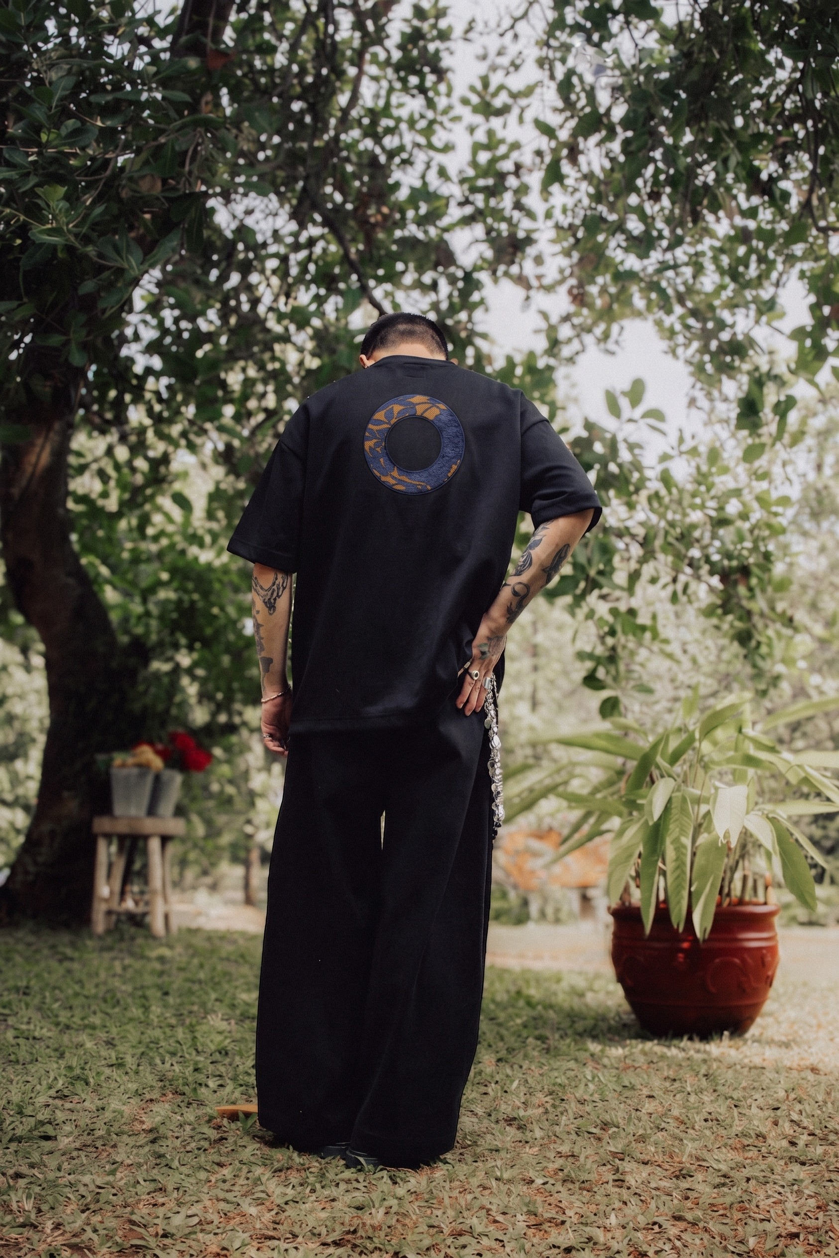 Othman - Chinoiserie Ring Tee 
