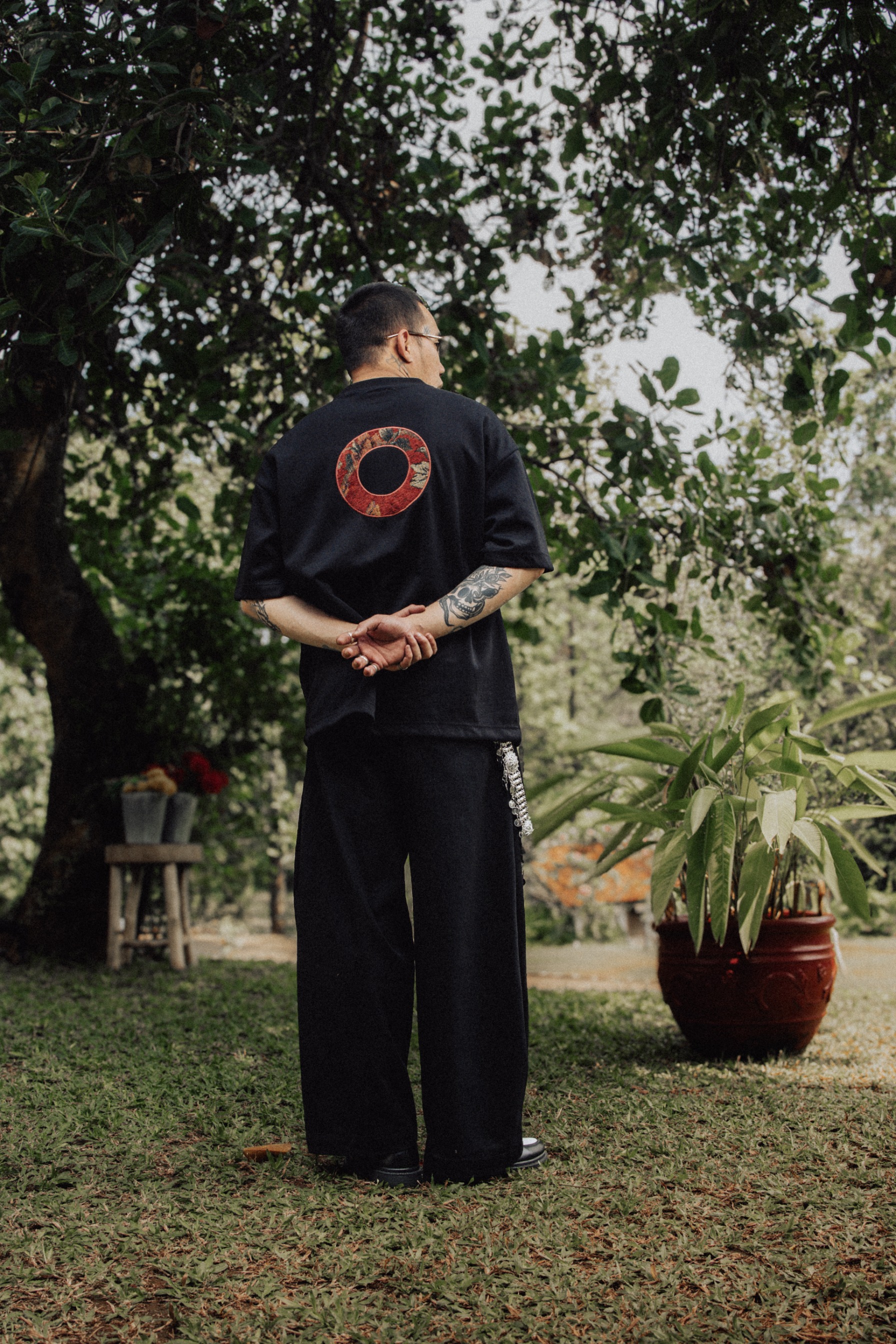 Othman -  Aubusson Ring Tee