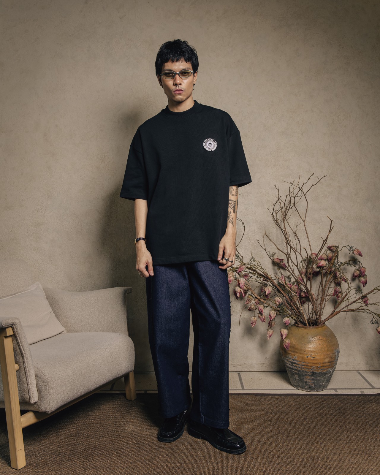 Othman - Black Crestline Tee