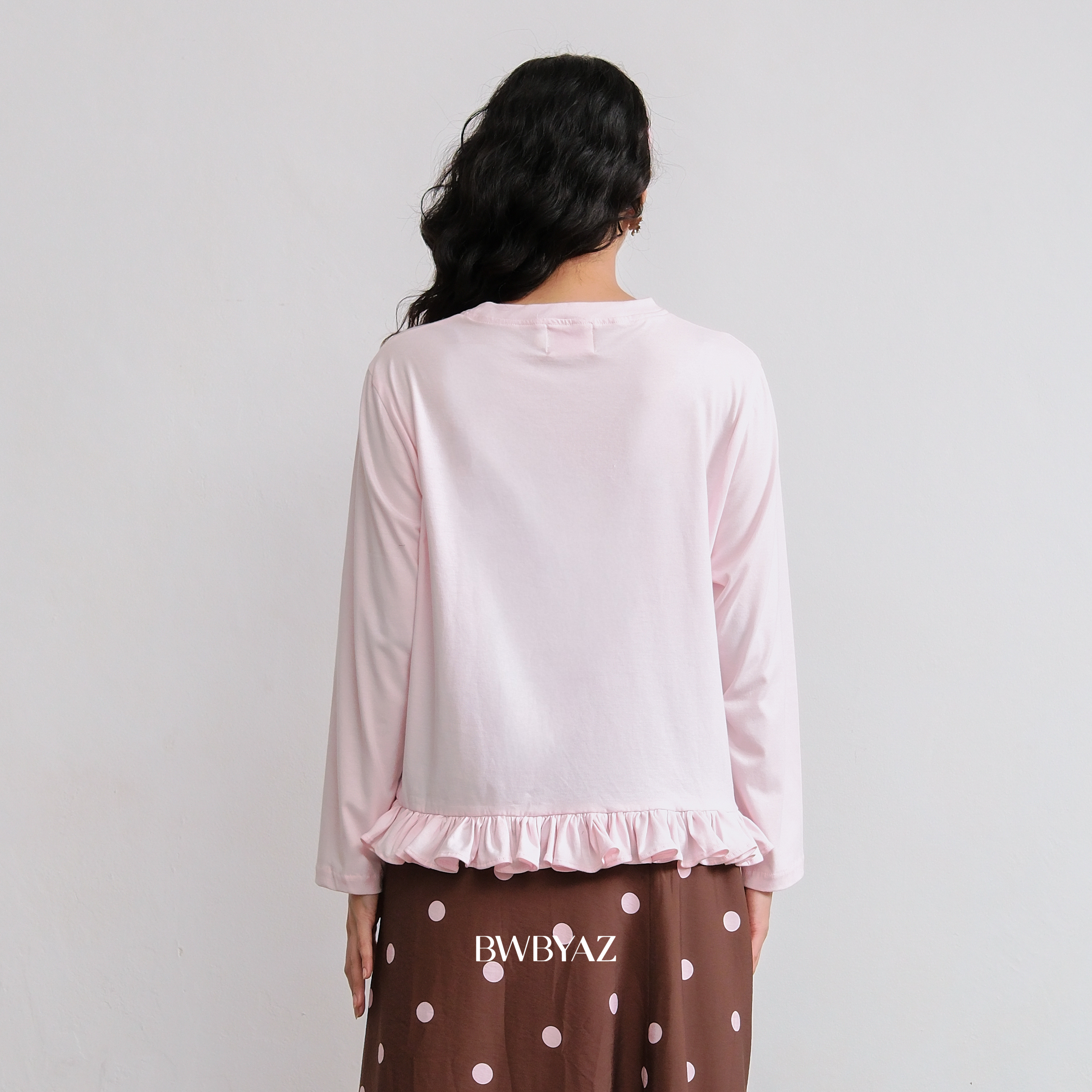 BWBYAZ - Ollie Embroidery Top Flutter & Bloom