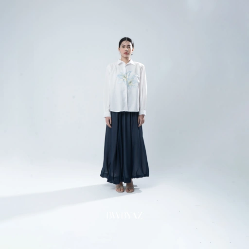 Image of BWBYAZ - Thaliana Blooming Shirt (READY STOCK)