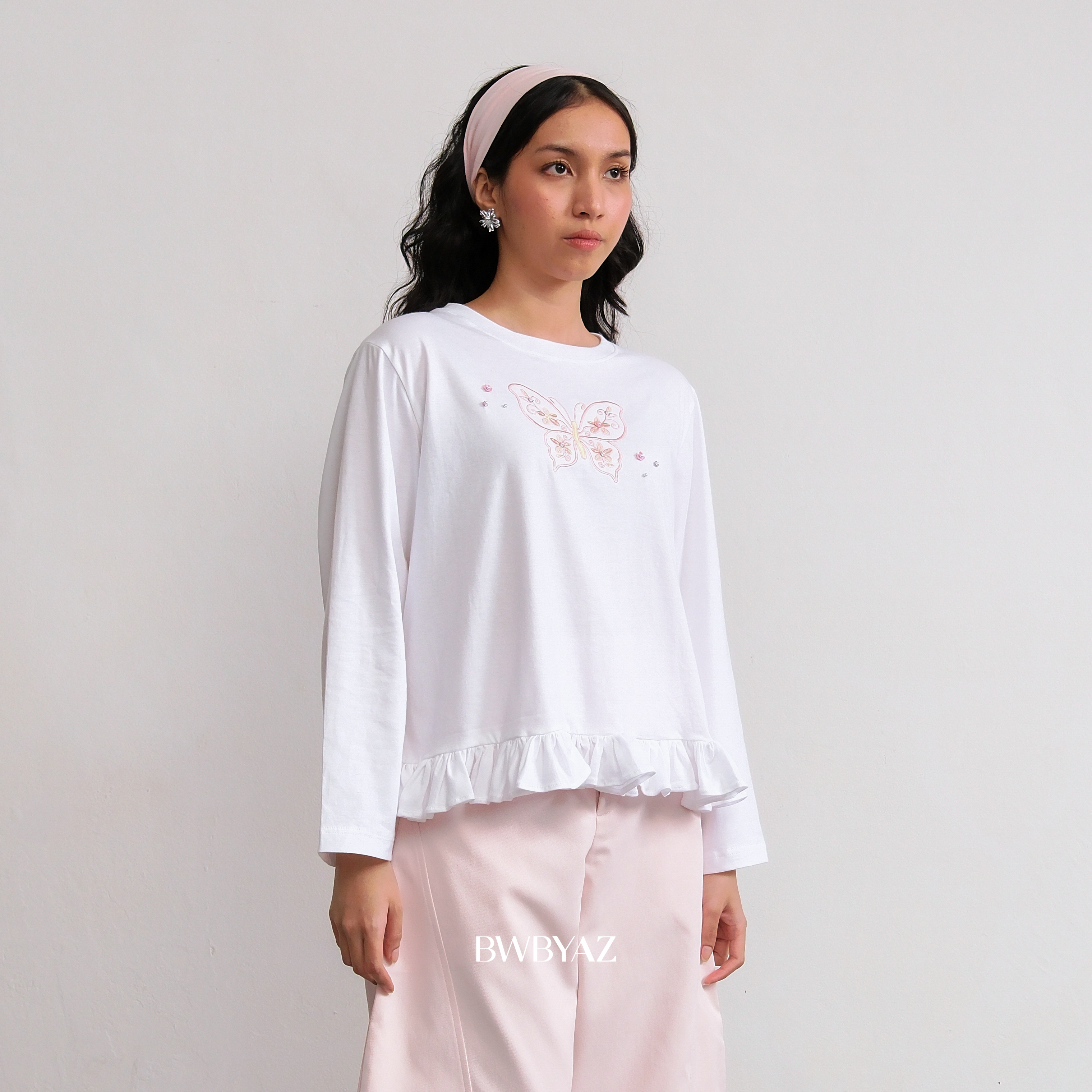 BWBYAZ - Ollie Embroidery Top Flutter & Bloom (READY STOCK)