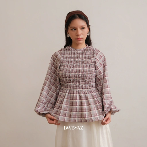 BWBYAZ - Kyla Shirred Top (READY STOCK)