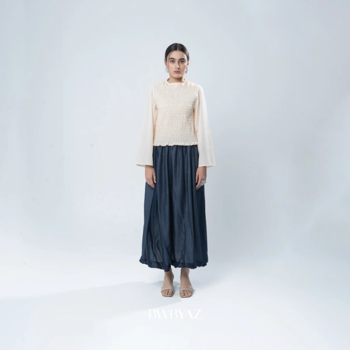 Image of BWBYAZ - Illaya Shirred Blouse