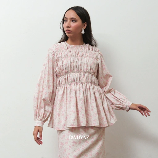 BWBYAZ - Pamela Shirred Blouse Signature (READY STOCK)