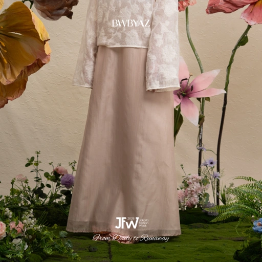 Image of BWBYAZ JFW  COLLECTION - ELOIR SHEER SKIRT (READY STOCK)