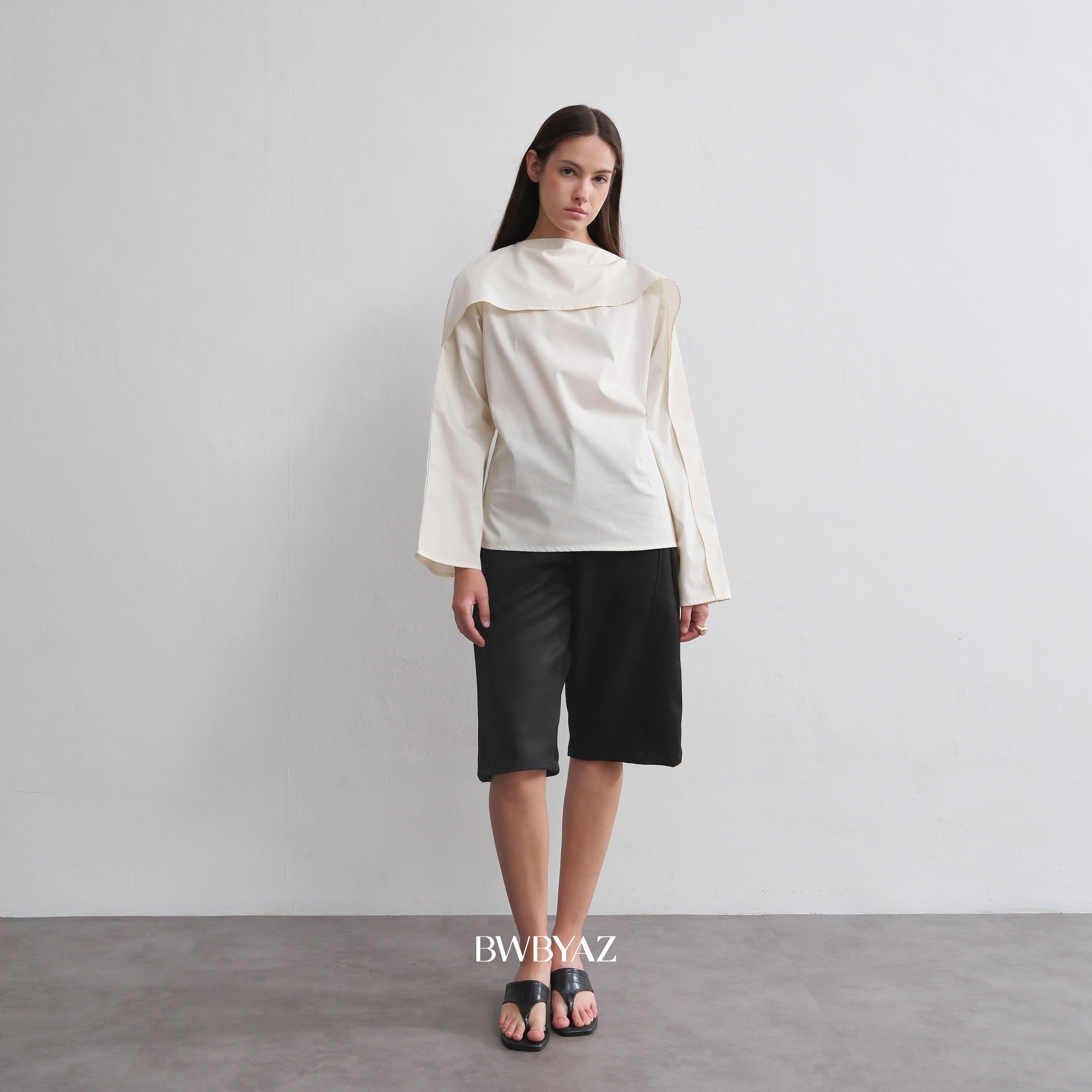 BWBYAZ - Hannan Shawl Top