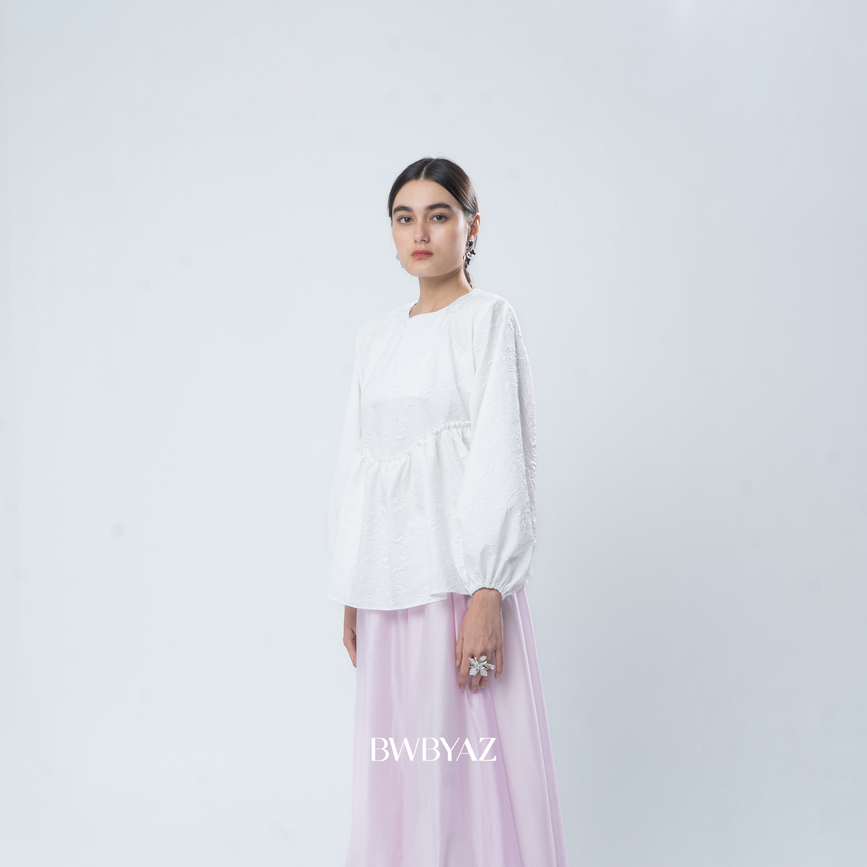 BWBYAZ - Zaliyah Flowy Blouse
