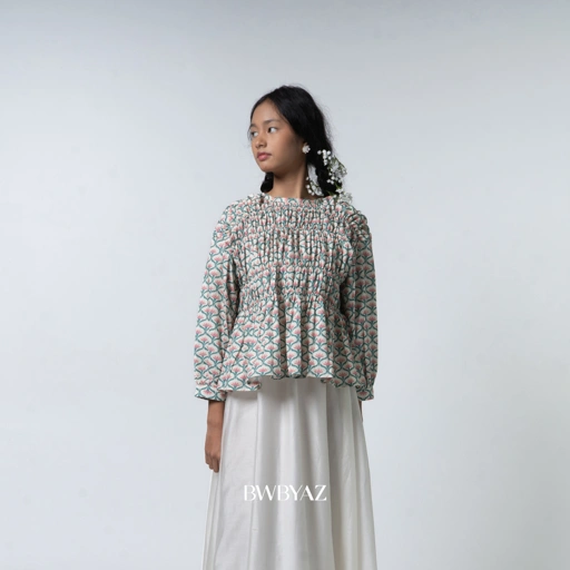Image of BWBYAZ - PUSPA CITA RAYA - Nona Nayaka Shirred Blouse (READY STOCK)