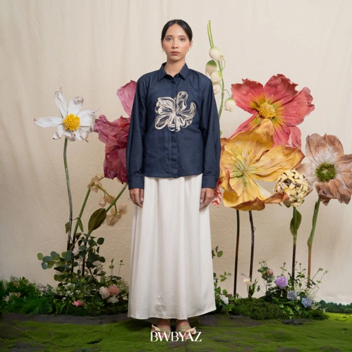 Image of BWBYAZ -  Cyrielle Blooming Shirt (READY STOCK)