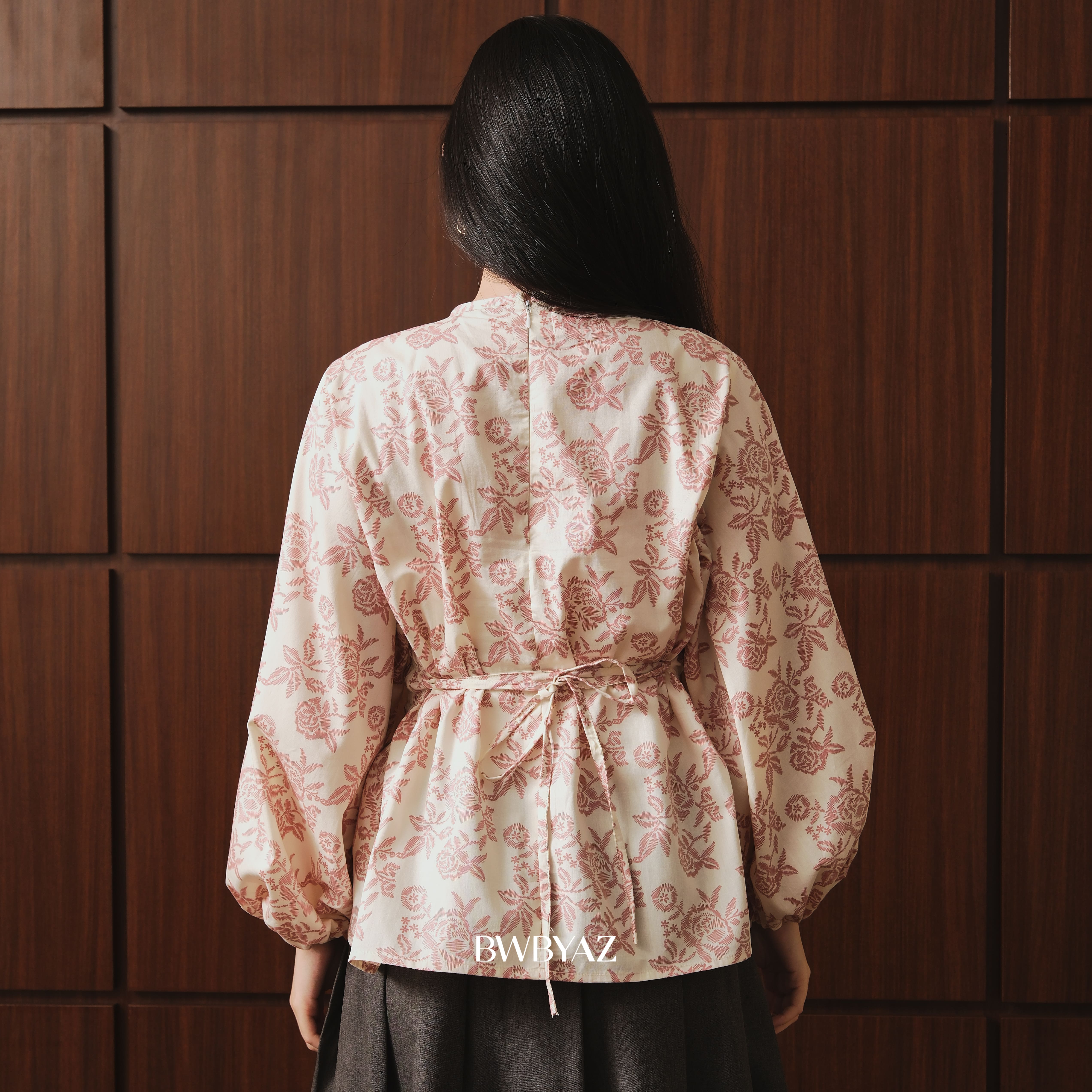 BWBYAZ - Rissa Shirred Top (READY STOCK)