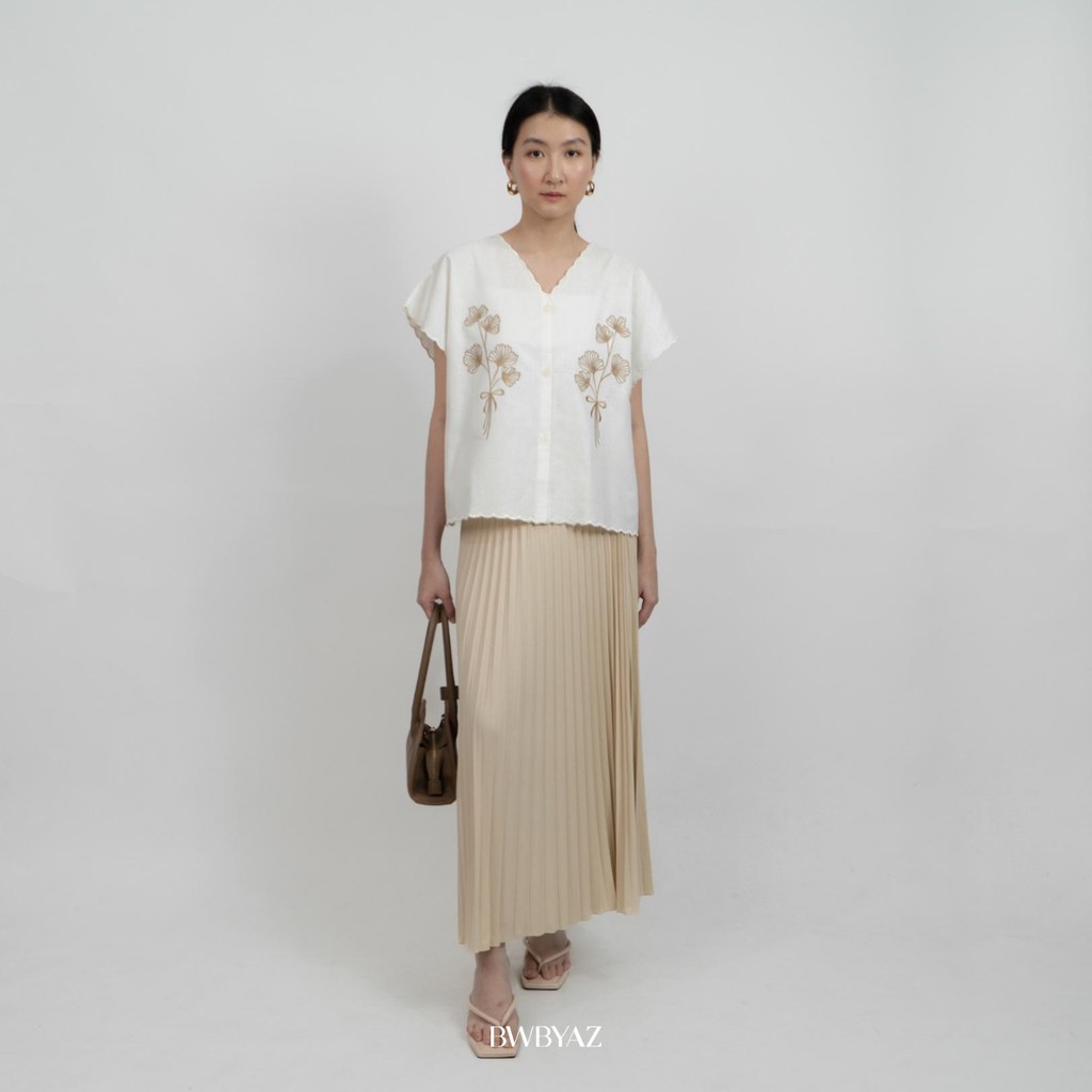 BWBYAZ - Ayudia Embroidery Vest (READY STOCK)