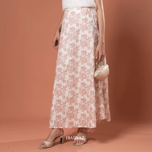 Image of BWBYAZ STAPLE EASE - Isla Flower Skirt (READY STOCK)