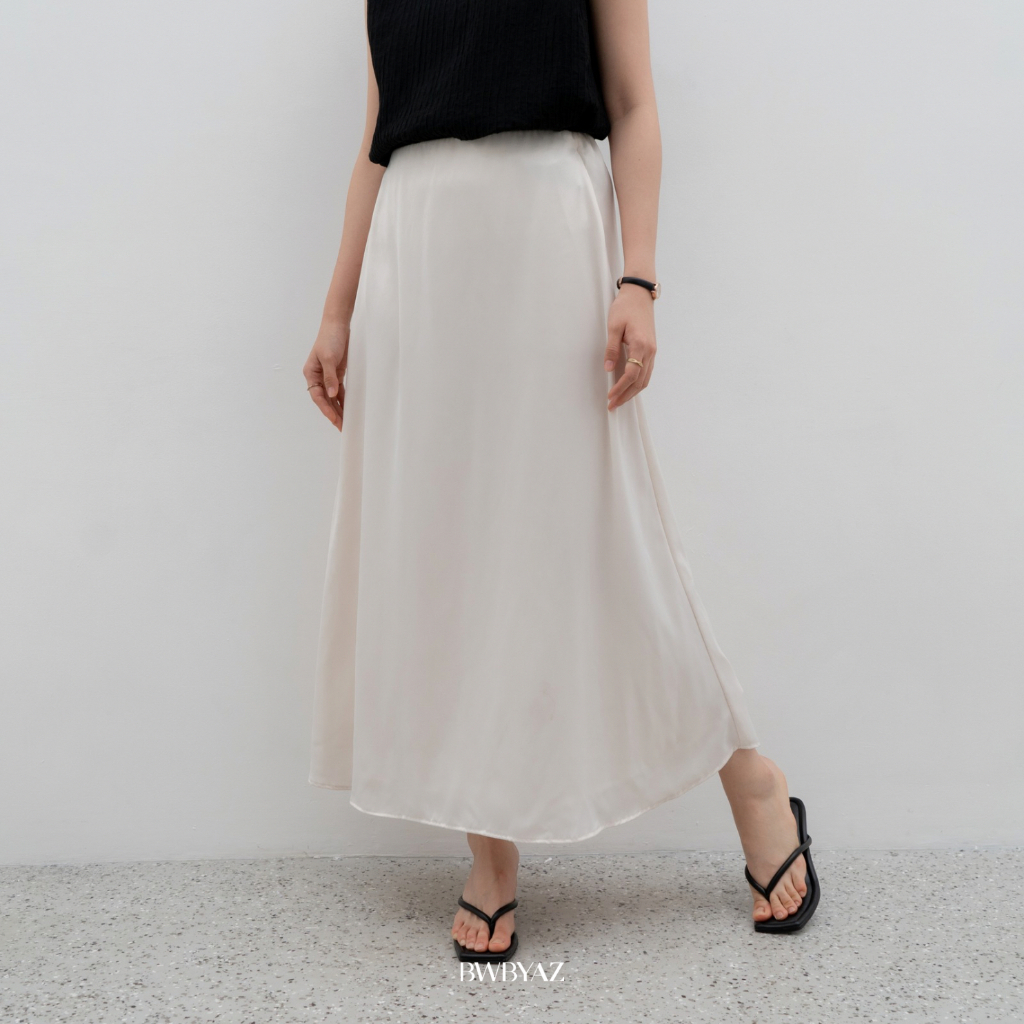 BWBYAZ - Magnolia Flowy Silk Skirt (READY STOCK)