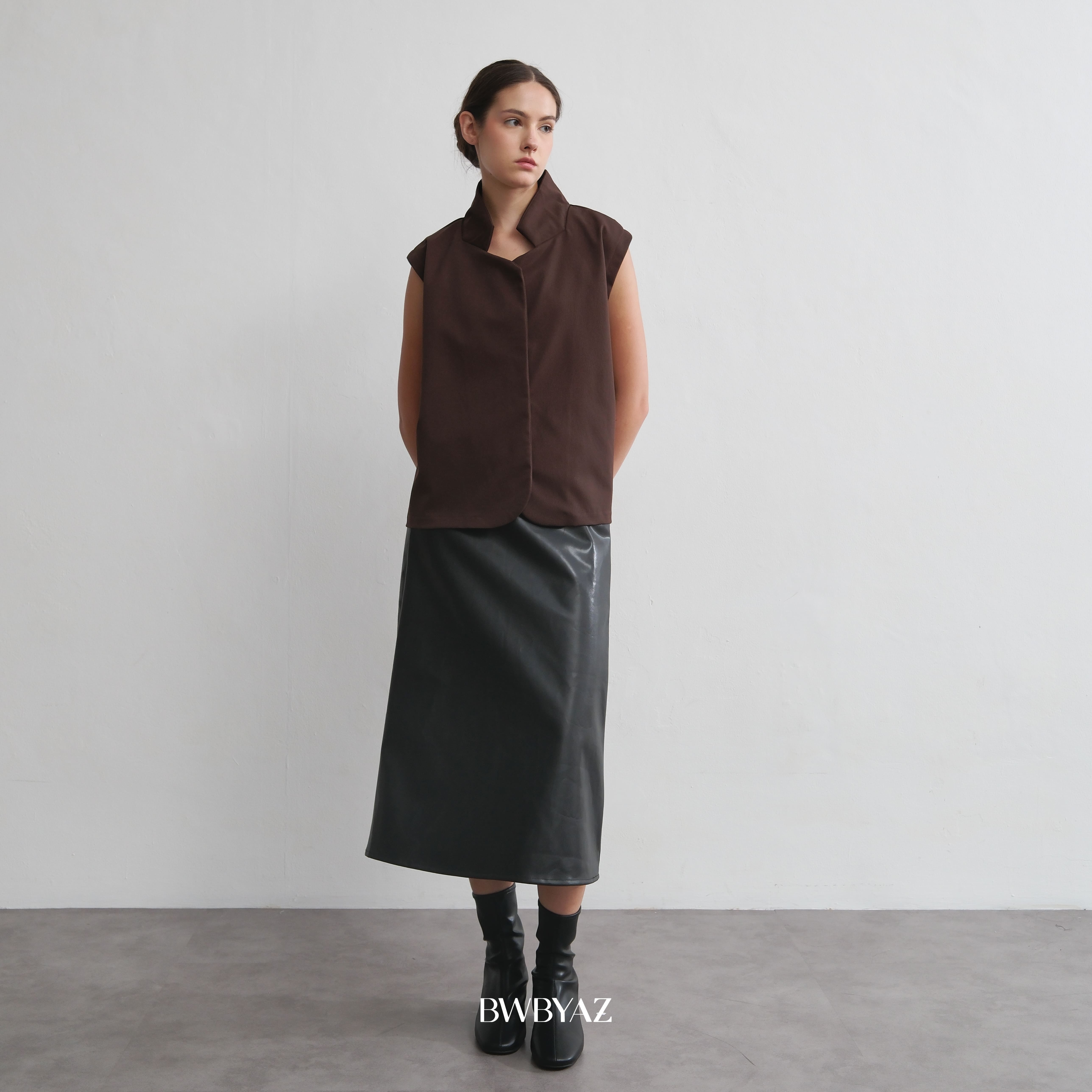 BWBYAZ - Ellie Boxy Vest (READY STOCK)