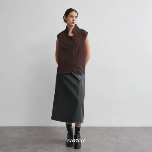 BWBYAZ - Ellie Boxy Vest (READY STOCK)