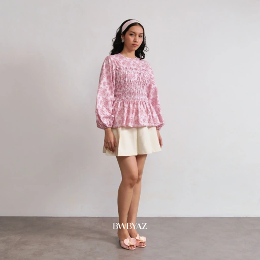 BWBYAZ - Rissa Shirred Top Signature (READY STOCK)