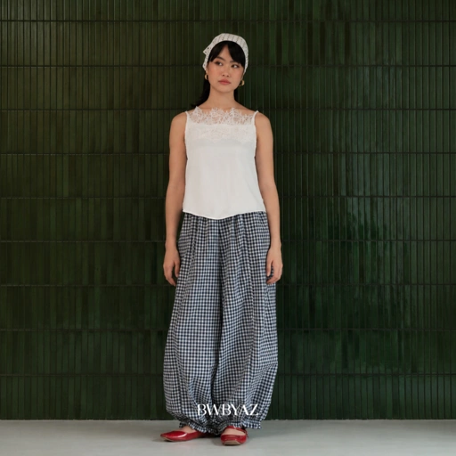 BWBYAZ - Hailey Ruffle Pants (READY STOCK)