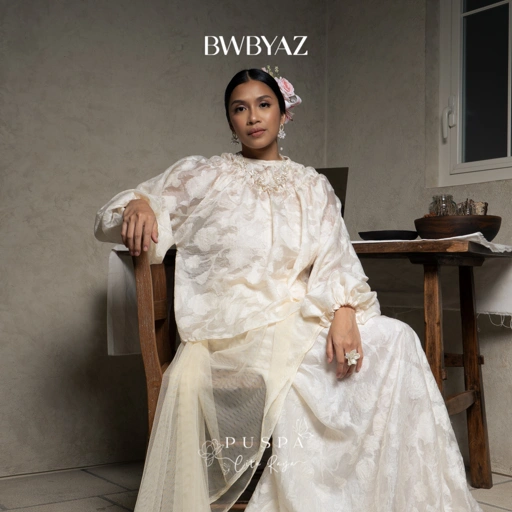 Image of BWBYAZ - PUSPA CITA RAYA - Nona Samiraya Shirred Blouse (READY STOCK)