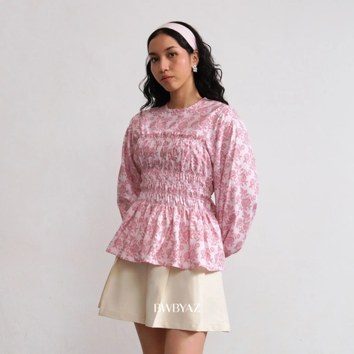 BWBYAZ - Rissa Shirred Top Signature