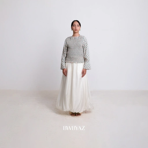 Image of BWBYAZ - PUSPA CITA RAYA - Nona Sadhifa Shirred Blouse