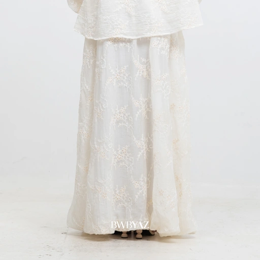 Image of BWBYAZ RONA JELITA JMFW COLLECTION - Zaira Baloon Skirt (READY STOCK)