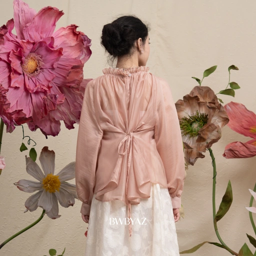 Image of BWBYAZ JFW COLLECTION - Celia Puff Blouse (READY STOCK)