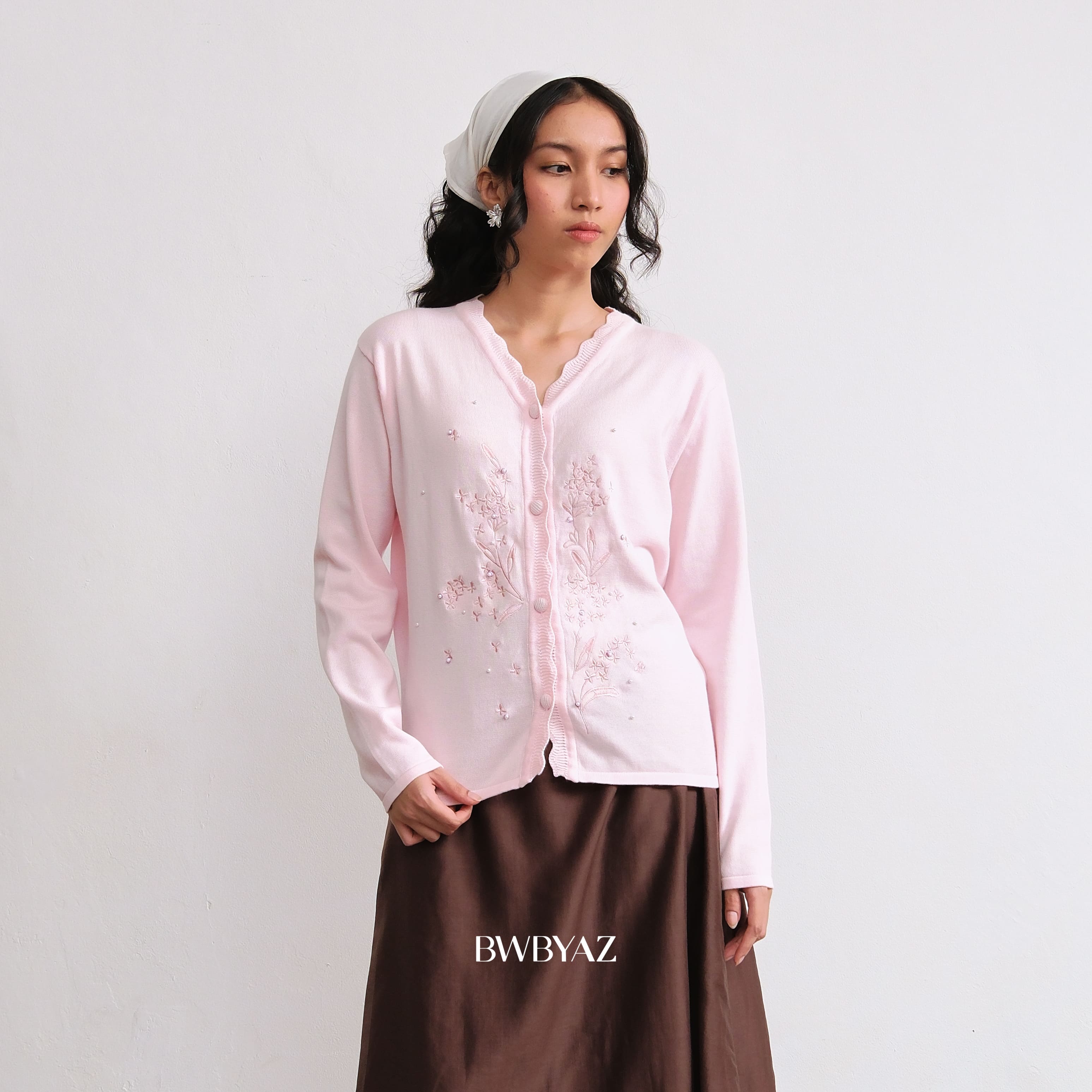 BWBYAZ - Lucille Sparkle Cardigan (READY STOCK)