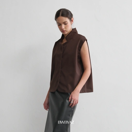 BWBYAZ - Ellie Boxy Vest (READY STOCK)
