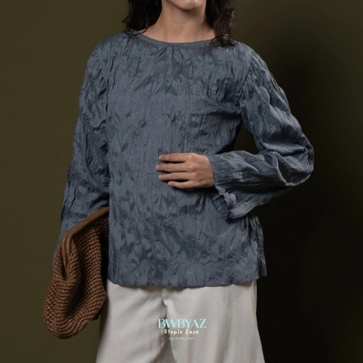 Image of BWBYAZ STAPLE EASE - ZOE RIPPLE TOP [READY STOCK]