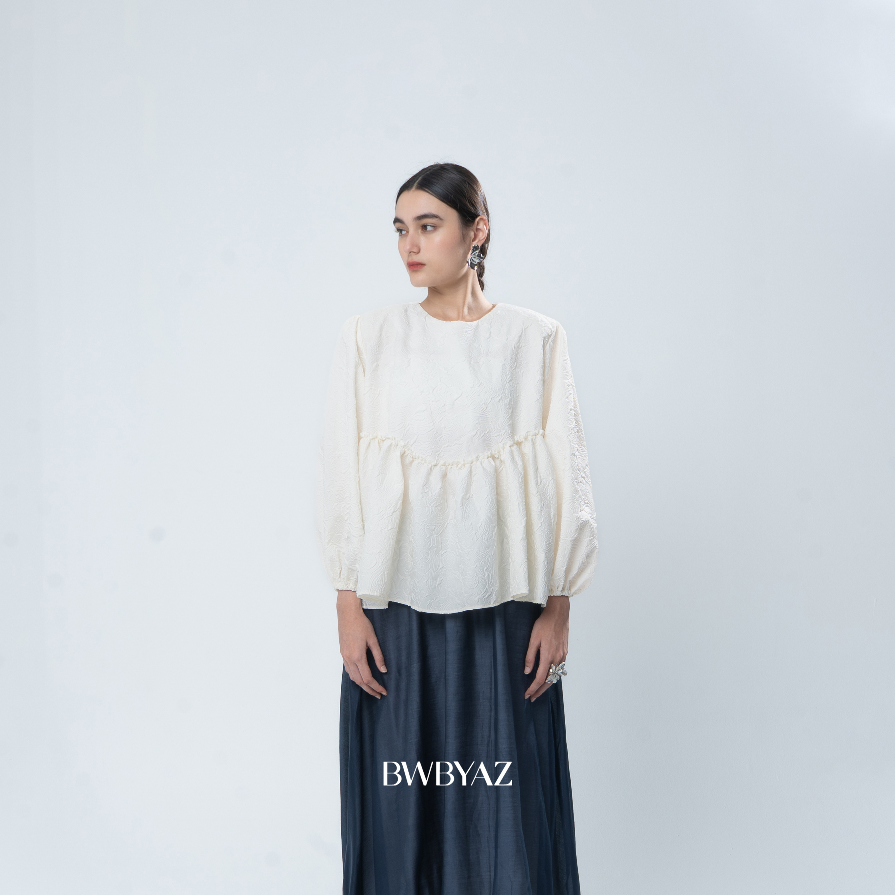 BWBYAZ - Zaliyah Flowy Blouse