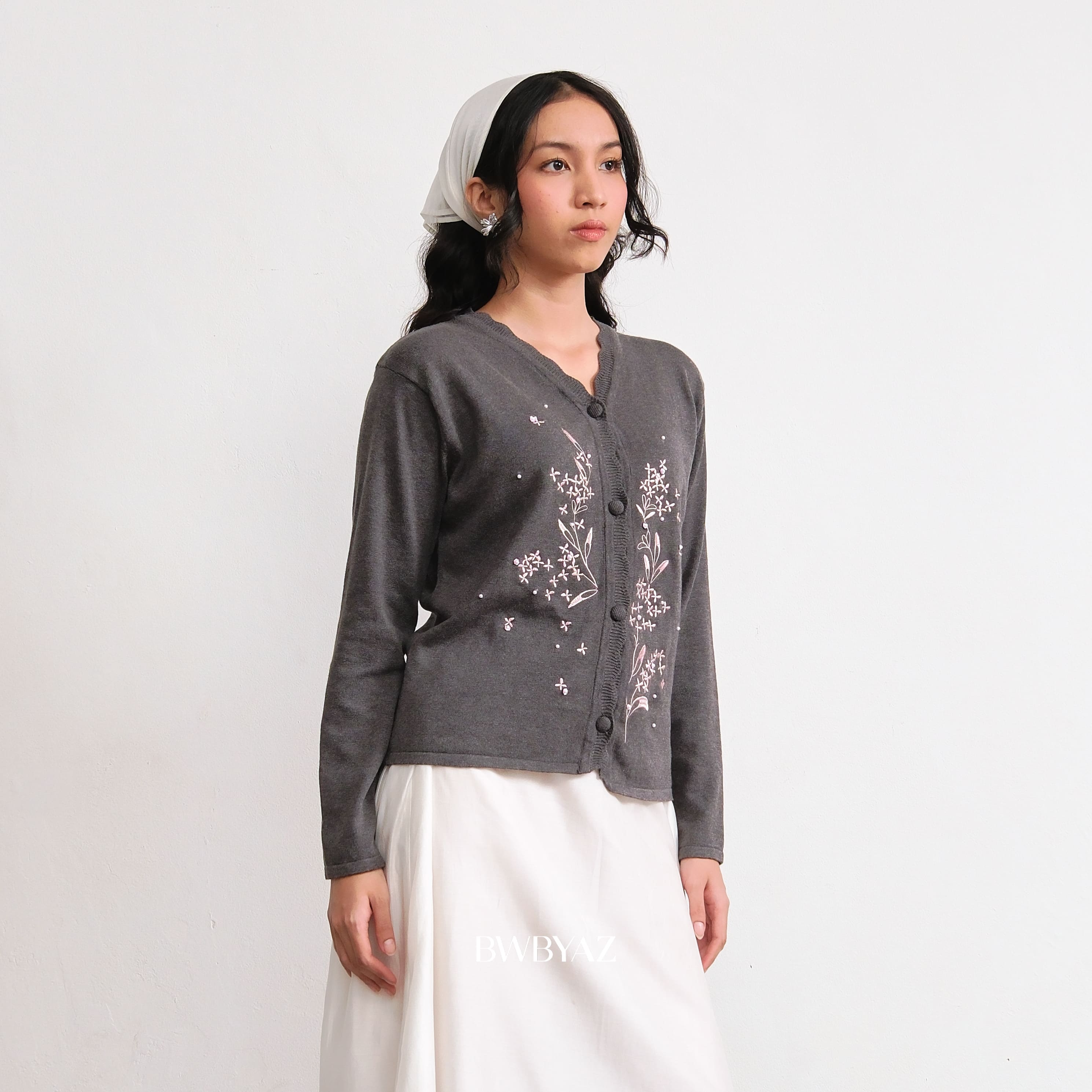 BWBYAZ - Lucille Sparkle Cardigan (READY STOCK)
