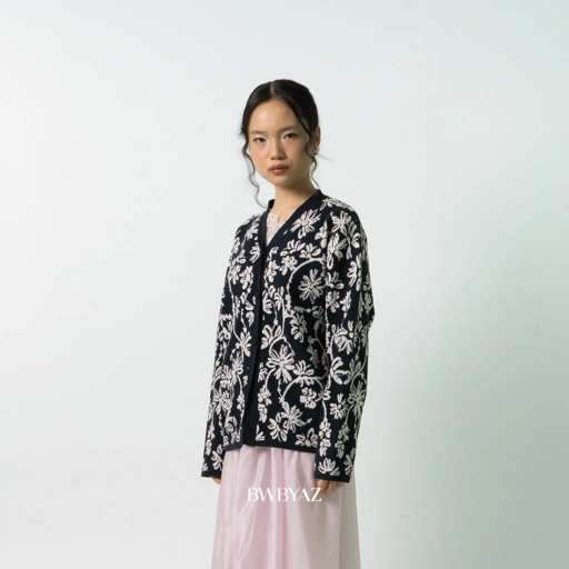 Image of BWBYAZ - Kalina Knit Cardigan (READY STOCK)