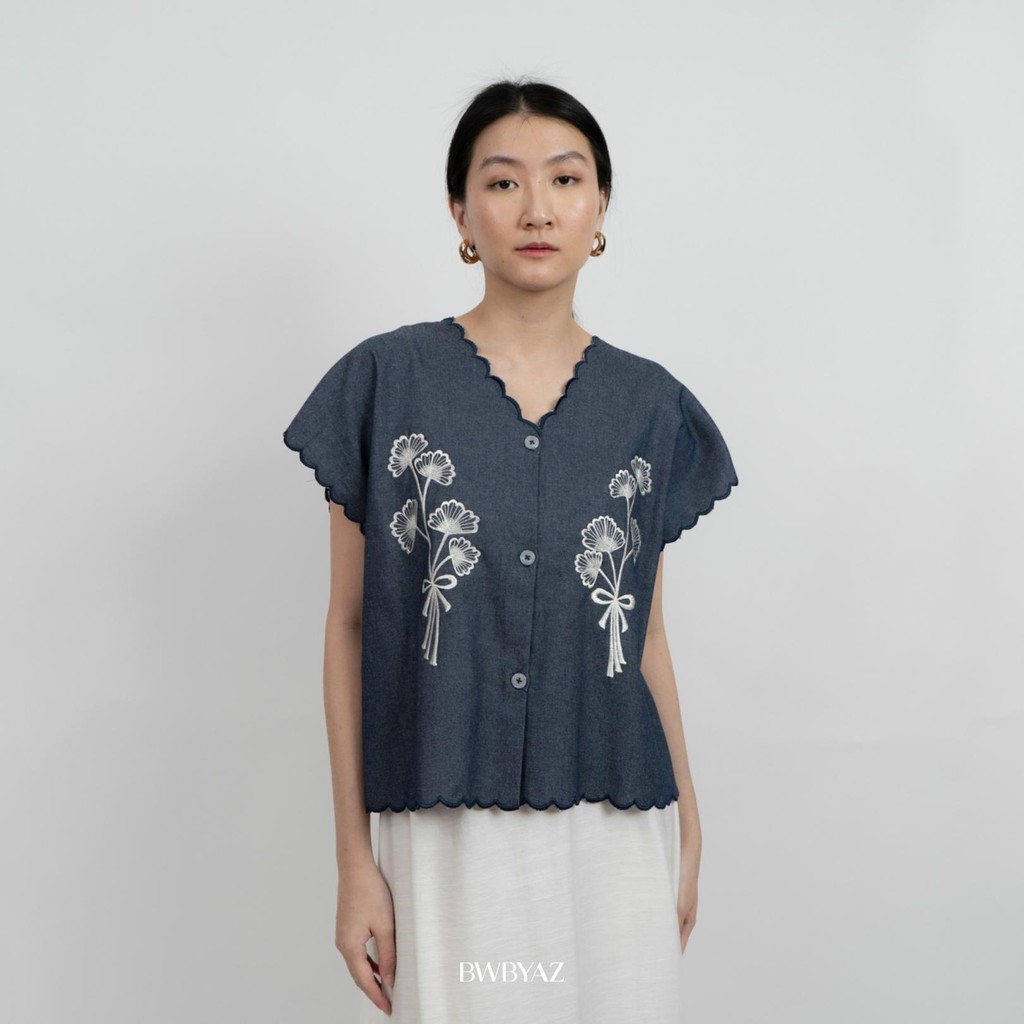 BWBYAZ - Ayudia Embroidery Vest (READY STOCK)