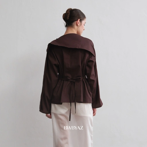 BWBYAZ - Hannan Shawl Top (READY STOCK)