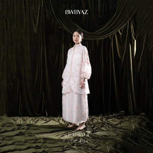 Image of BWBYAZ - PUSPA CITA RAYA - Nona Raya Lace Tunic (READY STOCK)