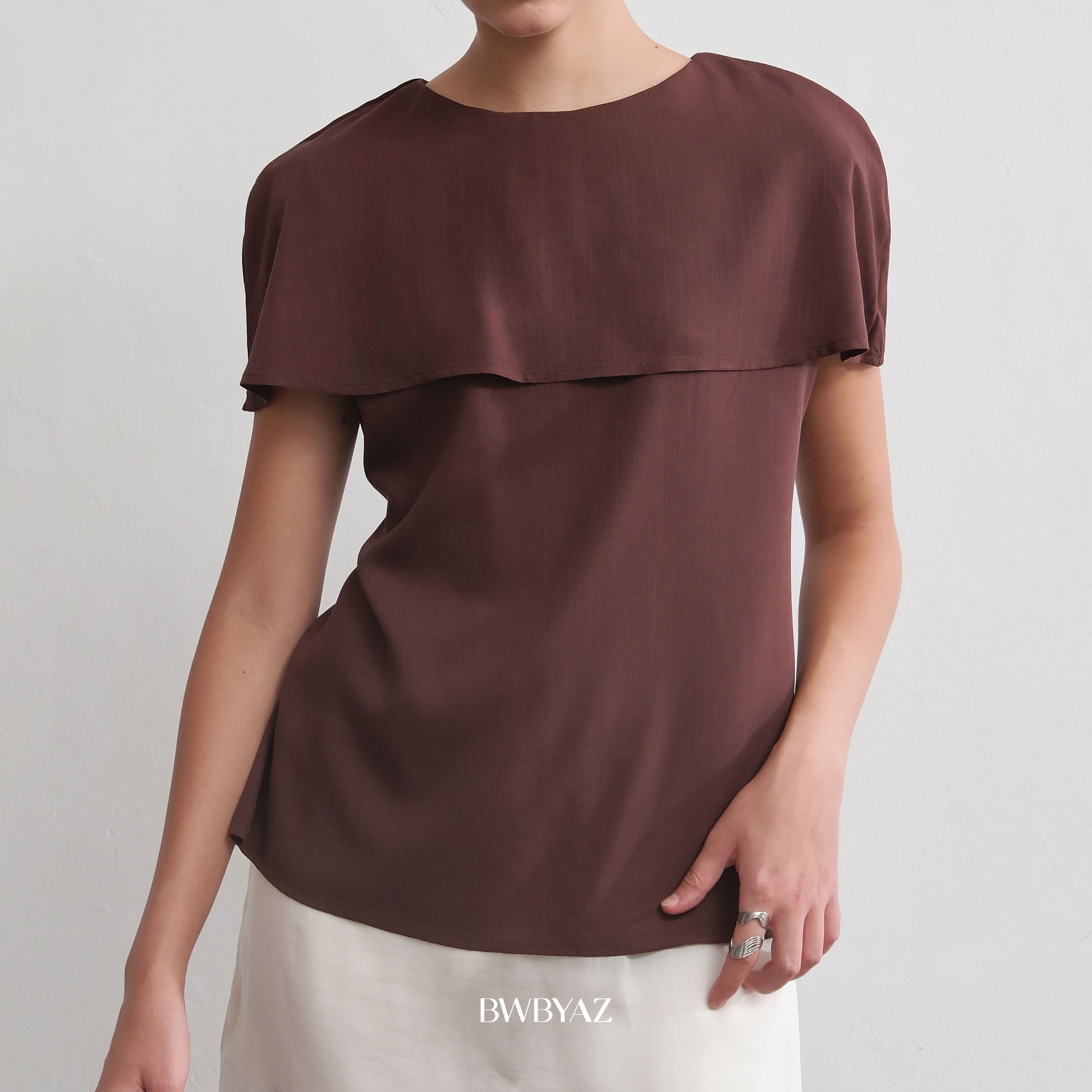 BWBYAZ - Emma Off Shoulder Top (READY STOCK)