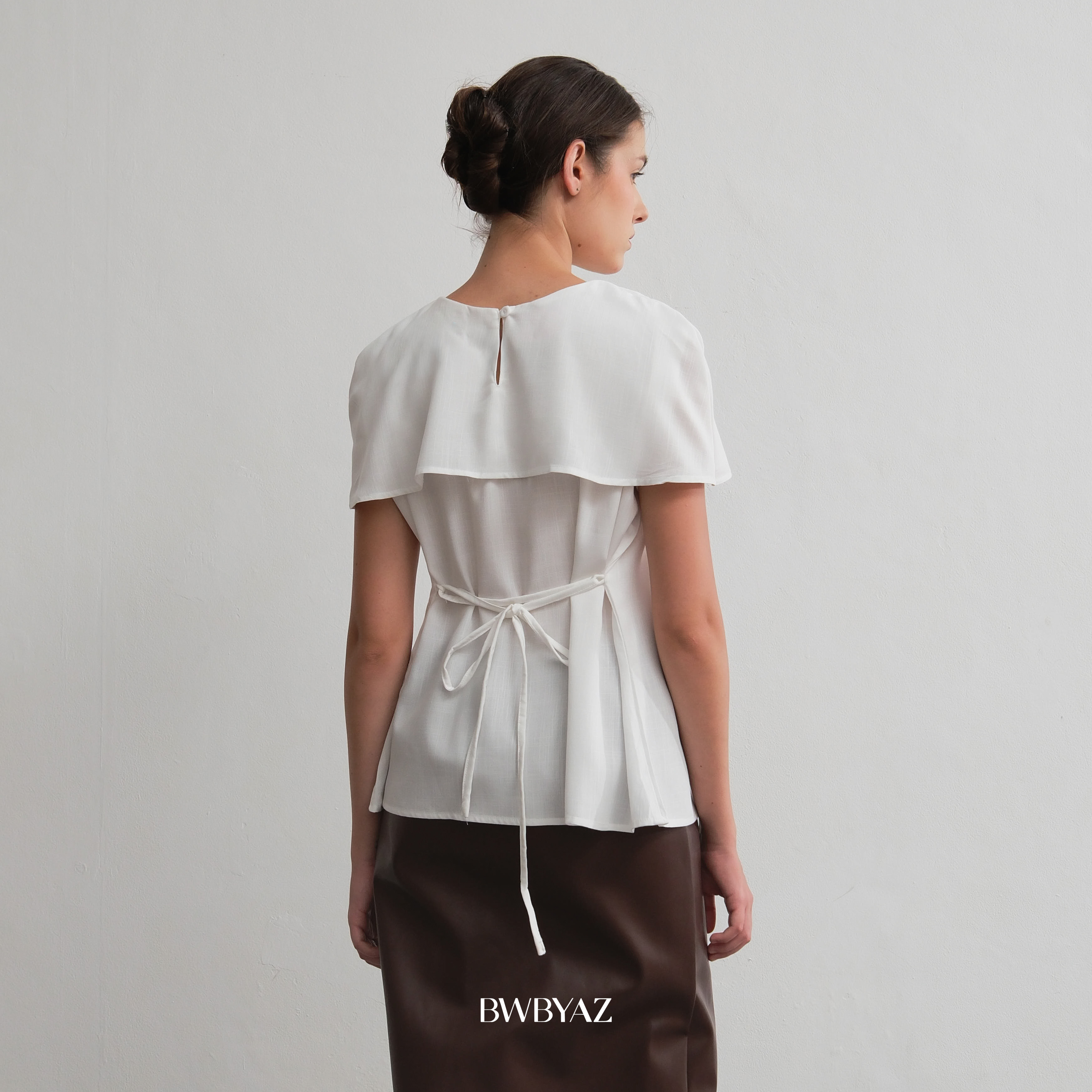 BWBYAZ - Emma Off Shoulder Top