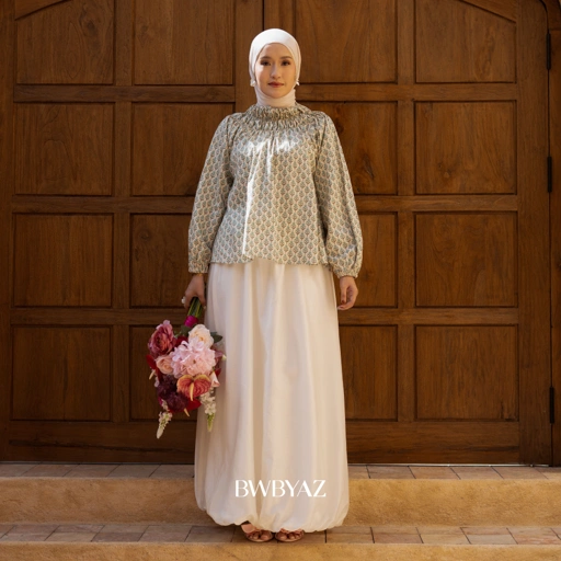 Image of BWBYAZ RONA JELITA JMFW COLLECTION - Raysa Shirred Blouse