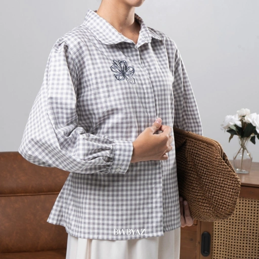 Image of BWBYAZ - Joline Puffy Embroidery Shirt (READY STOCK)