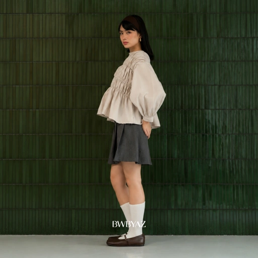 BWBYAZ - Pamela Shirred Blouse