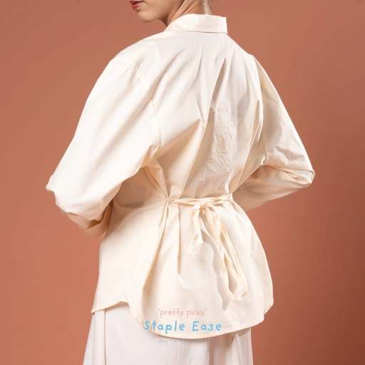 Image of BWBYAZ STAPLE EASE - KELANA FITTED SHIRT (READY STOCK)