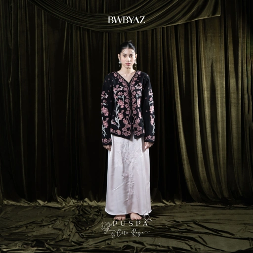 Image of BWBYAZ - PUSPA CITA RAYA - Nona Danastri Knit Kebaya (READY STOCK)
