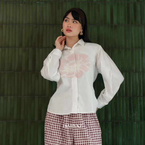 Image of BWBYAZ - Reshya Embroidery Shirt.