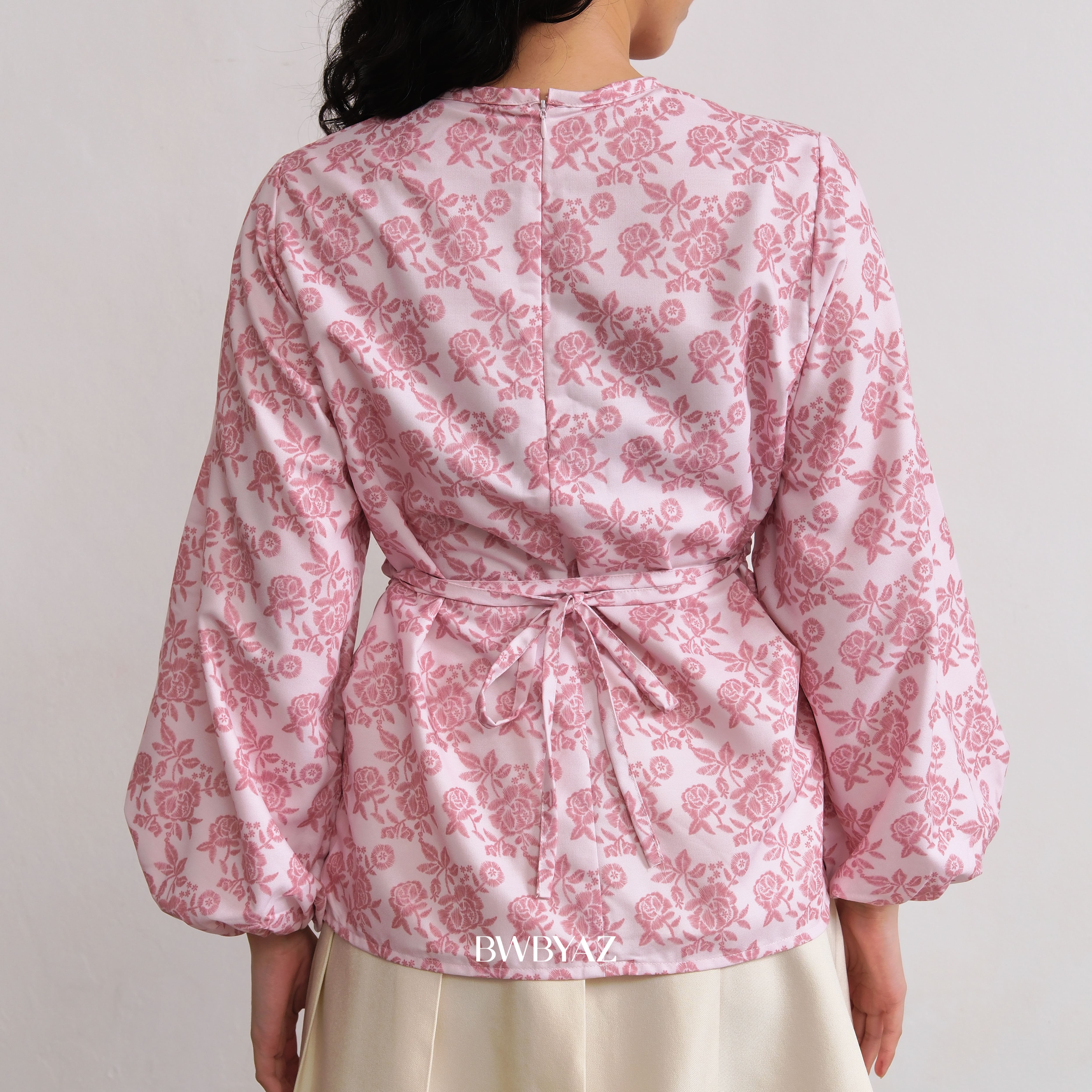 BWBYAZ - Rissa Shirred Top Signature
