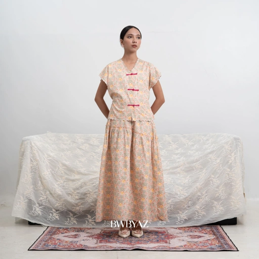 Image of BWBYAZ RONA JELITA JMFW COLLECTION - Risla Tie Vest (READY STOCK)