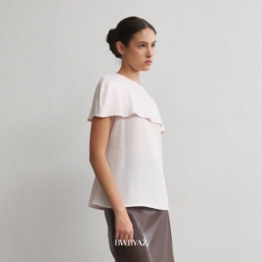 BWBYAZ - Emma Off Shoulder Top (READY STOCK)