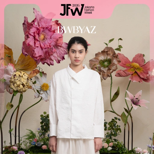 Image of BWBYAZ JFW COLLECTION -  Kaira Asymmetrical Shirt (READY STOCK)