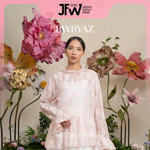 Image of BWBYAZ JFW COLLECTION - Narine Ruffle Top